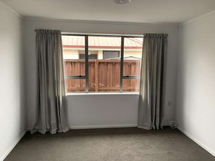 77B Oxford Street 10001_5