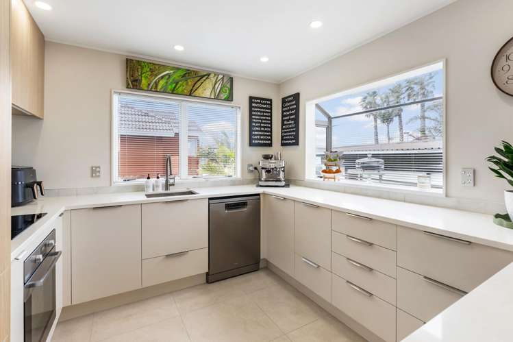 2/281A Hillsborough Road Hillsborough_7
