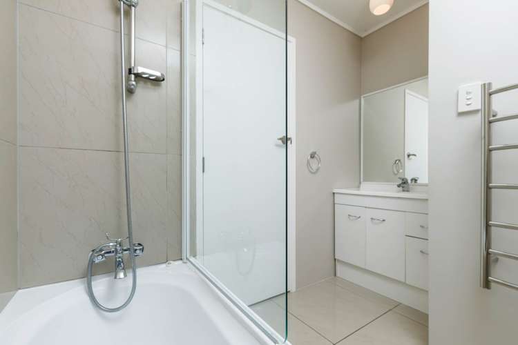 1/37 Camrose Place Glenfield_10
