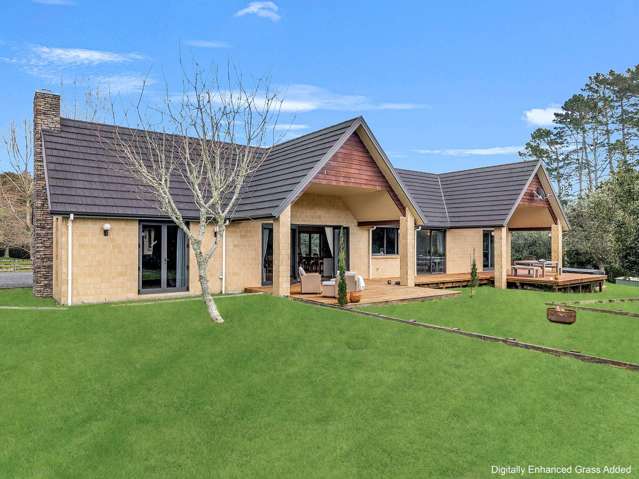 Exquisite Lifestyle Paradise on Paparimu Road!