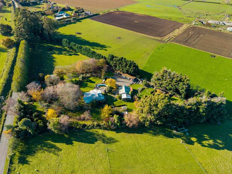 28 Bothams Bend Road Spring Creek_78