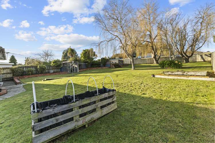 31 Burgess Street Green Island_16