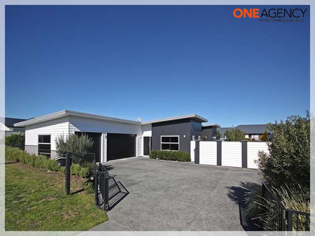 High Spec 230m2 Home!