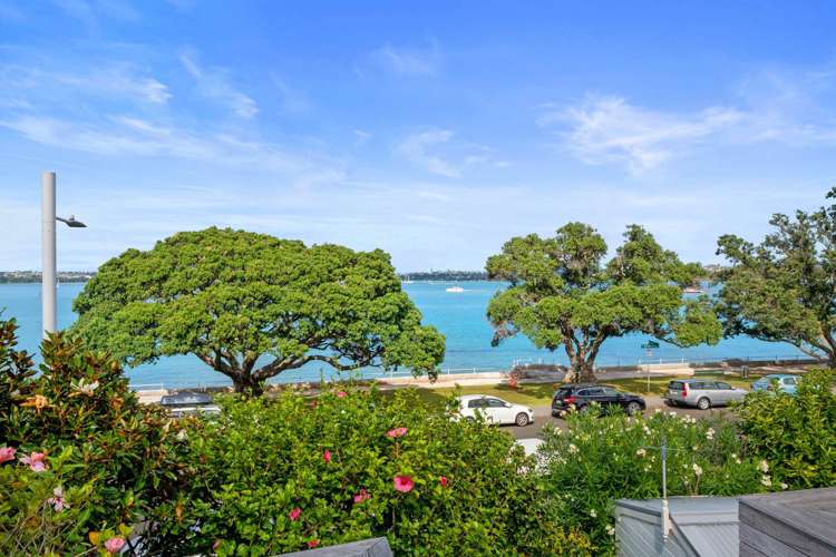 8 King Edward Parade Devonport_38