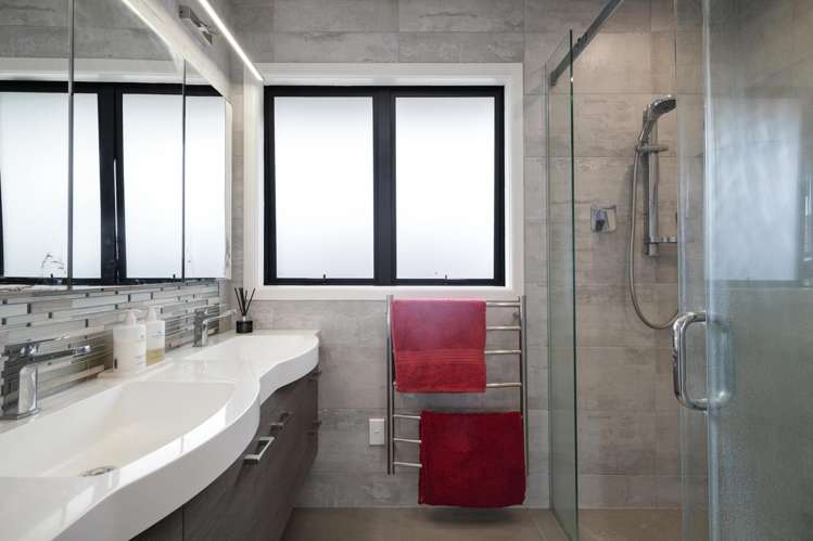 48 Sandspit Road Waiuku_10