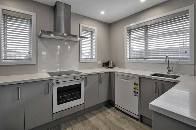 6 Sandstone Crescent Rolleston_2