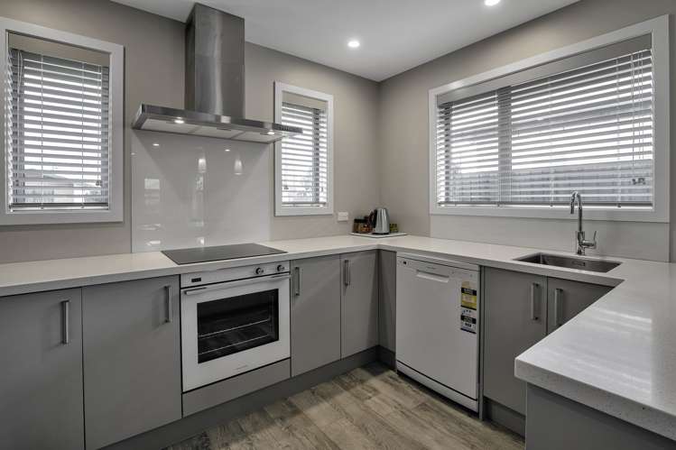 6 Sandstone Crescent Rolleston_2