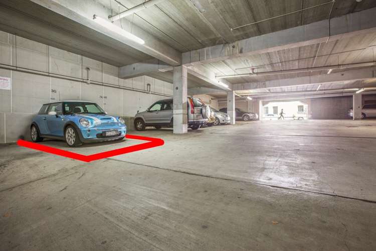 2h/50 Eden Crescent Auckland Central_12