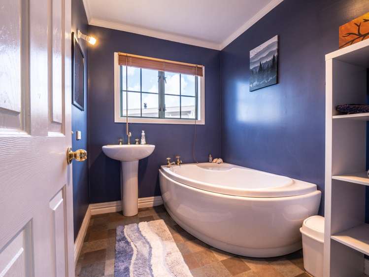 27 Raratuna Street Turua_13