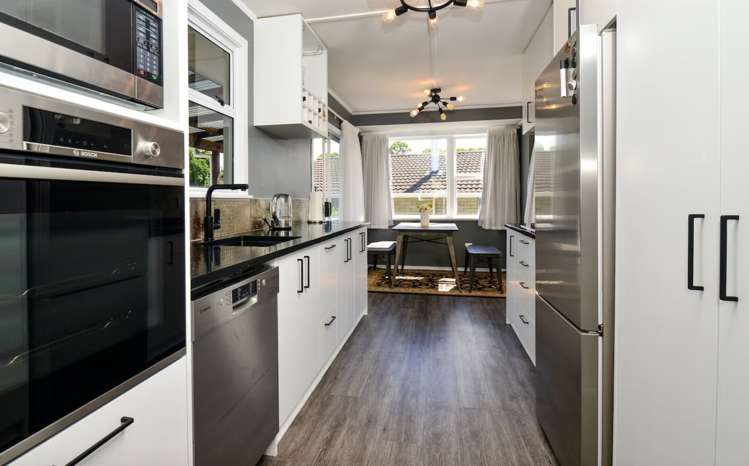 64 Snell Drive Chartwell_2