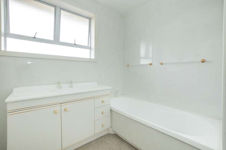 73 Ranui Avenue Waimataitai_12