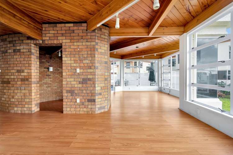 52 The Esplanade Eastern Beach_16