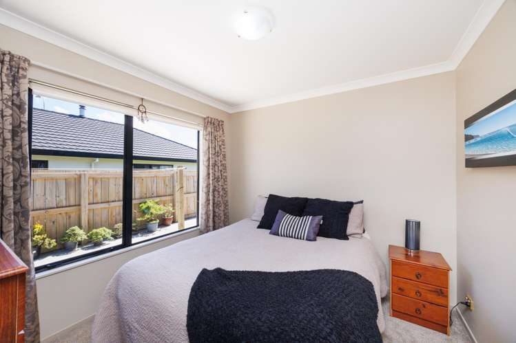 4 Meridian Grove Kelvin Grove_10