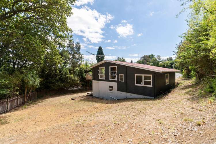 46 Sylvan Crescent Te Atatu South_16