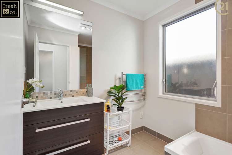 12 Kaki Lane Takanini_9