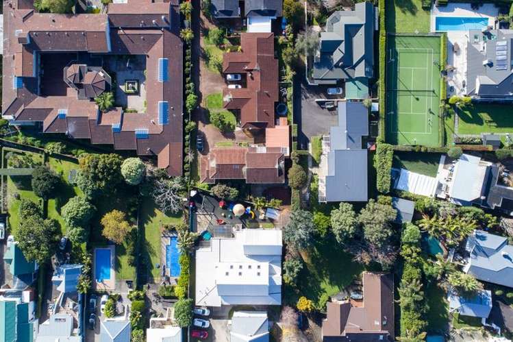 6/7 Claude Road Epsom_13