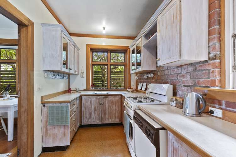 38 Owhiro Bay Parade Owhiro Bay_12