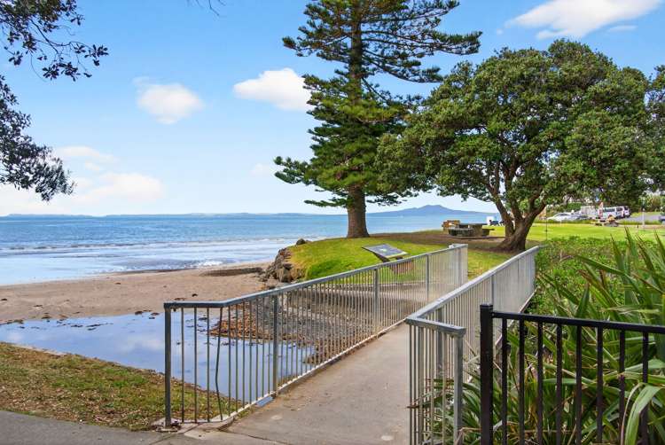 1 & 2/50 Masterton Road Rothesay Bay_15