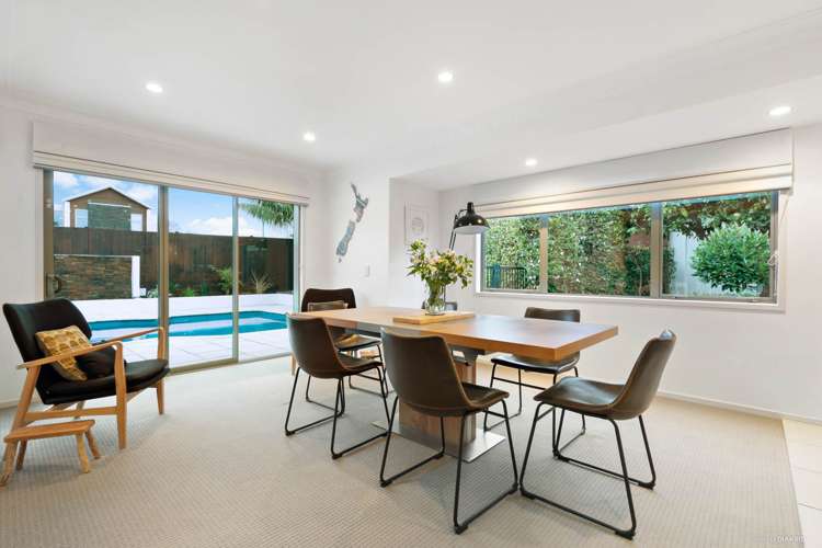 17 Seymour Road Mellons Bay_7