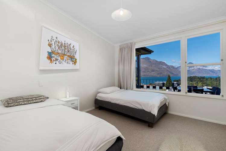 7 Salmond Place Queenstown_14