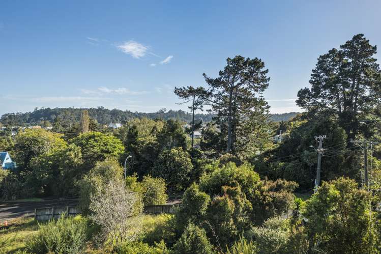 94 Aeroview Drive Beach Haven_45