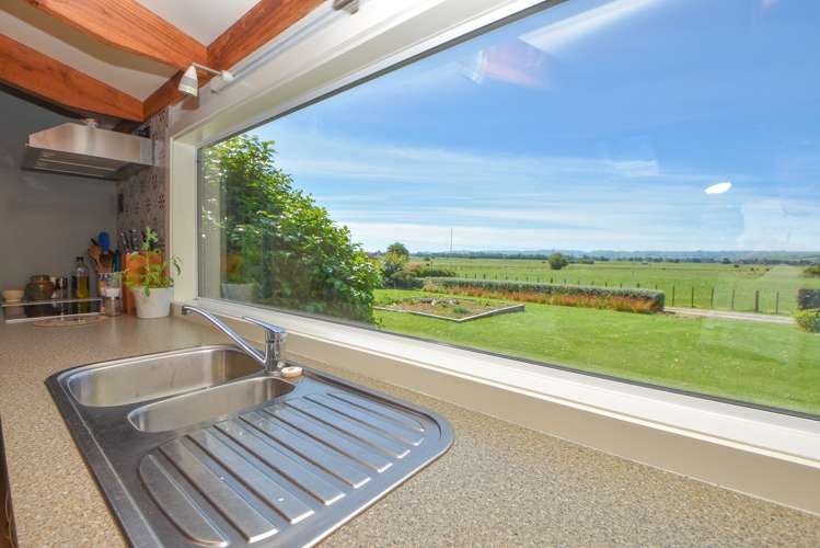 110 Somerset Road Carterton_2