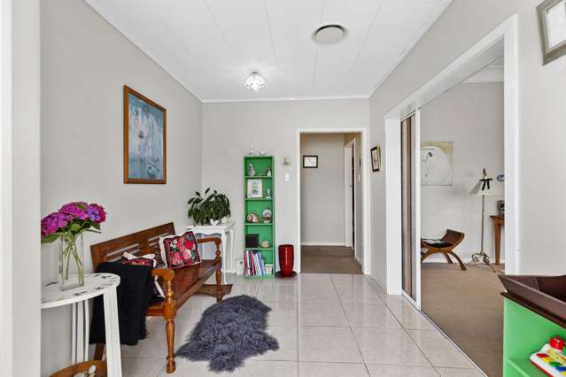 195 Coutts Street Rongotai_3