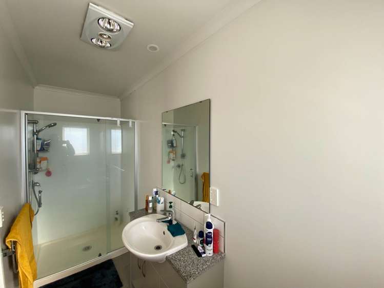3/10 Salford Crescent Flat Bush_9