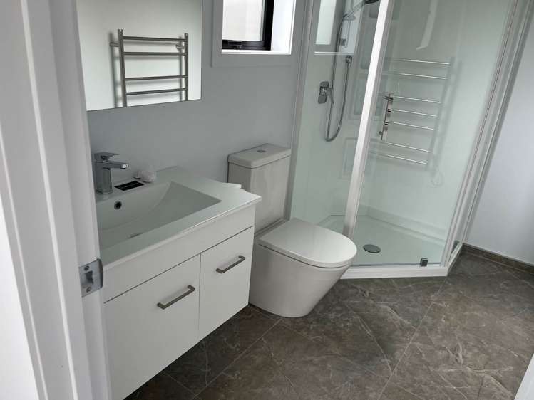 6 Whero Way Orewa_22