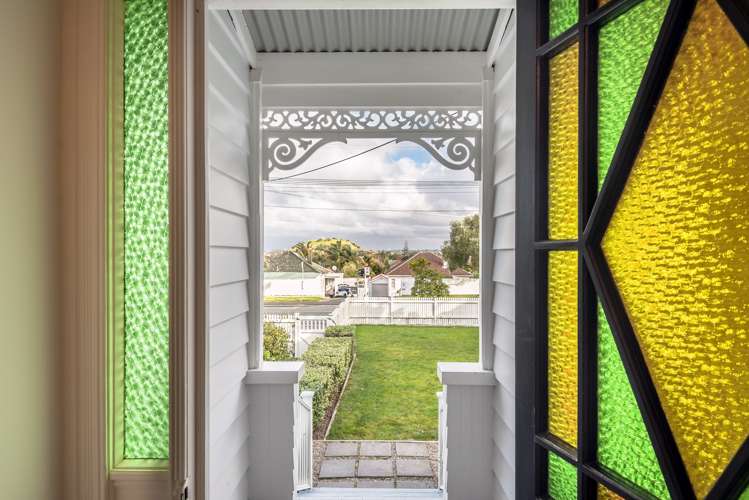 36 Old Lake Road Narrow Neck_22