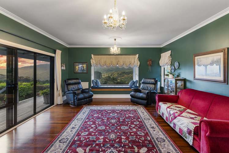 15 Long Road Waitakere_13