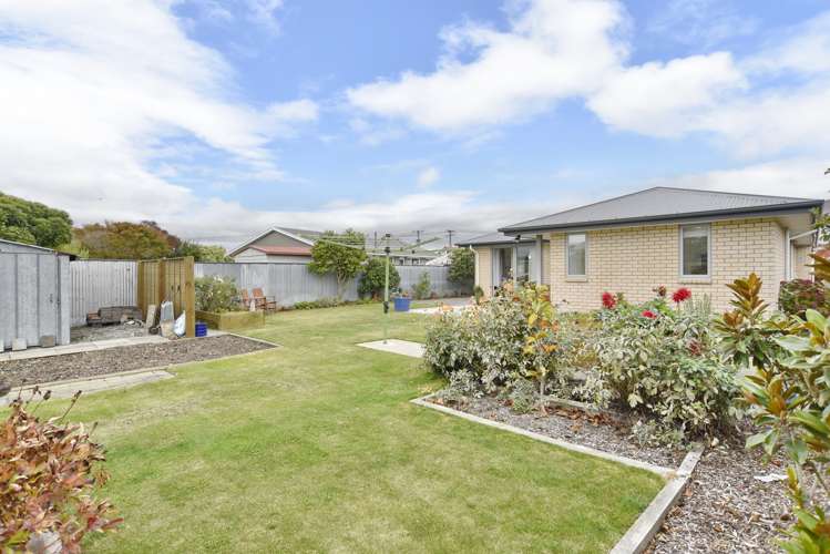 15 Chedworth Avenue Bishopdale_21