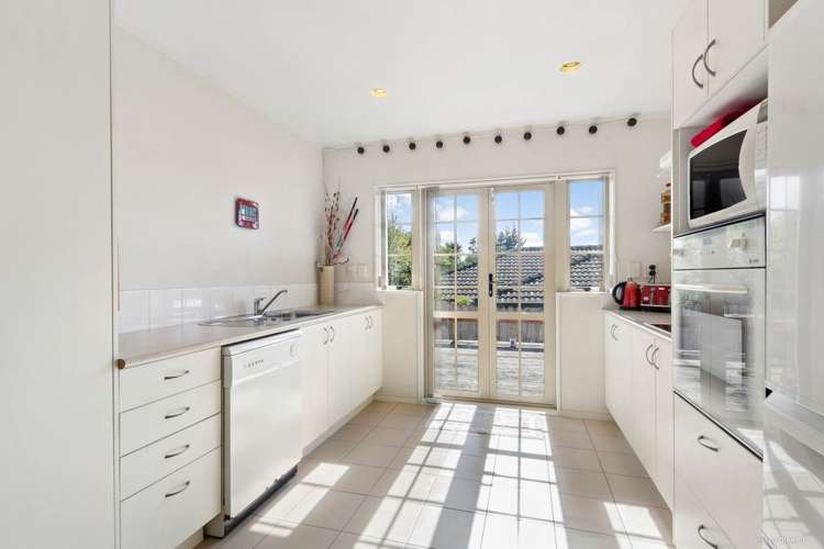 3 Plumstead Rise Glen Eden_4