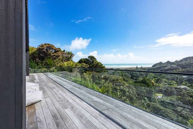 111 Garden Road Piha_4
