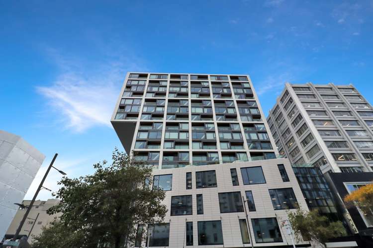 1301/161 Victoria Street 2185_18