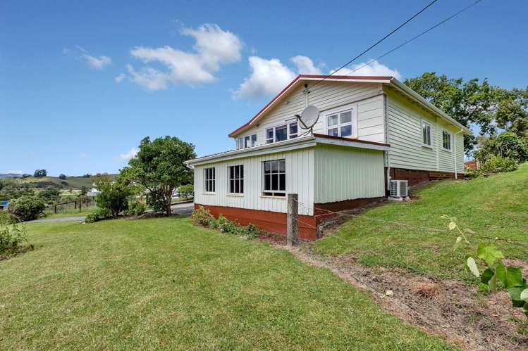 37 Valley View Road Otaika_34