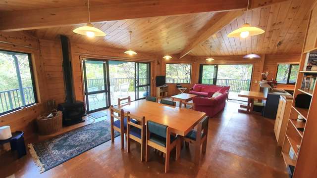 178 North Cove Kawau Island_1