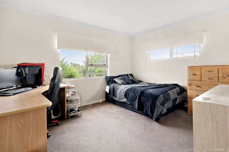 32 Lothian Brae Wattle Downs_21