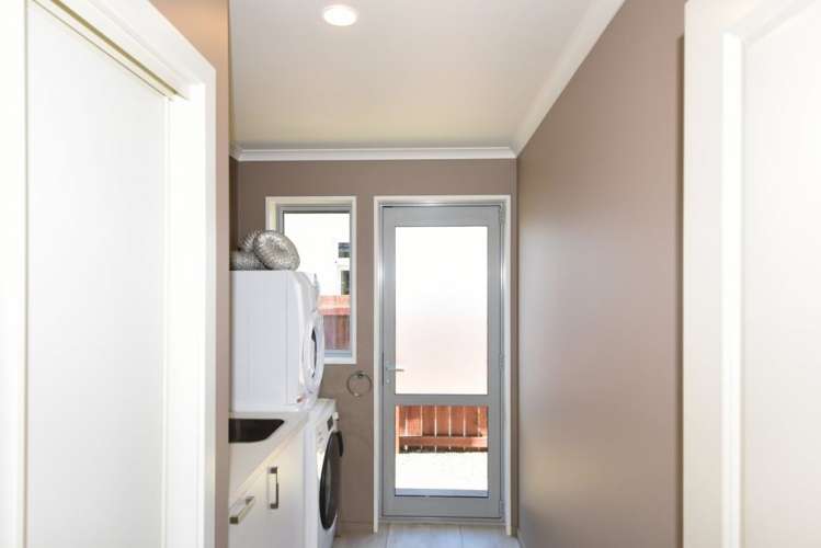 13 Orchard Grove Netherby_12