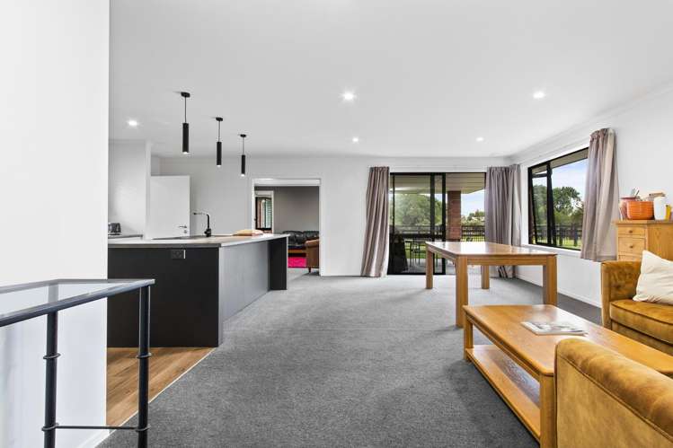 37 Mike Smith Drive Cambridge_4