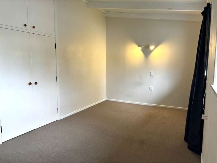 217 Golf Road Titirangi_5