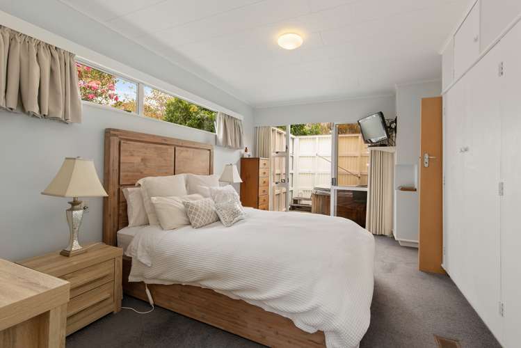 8 Whites Line West Woburn_13