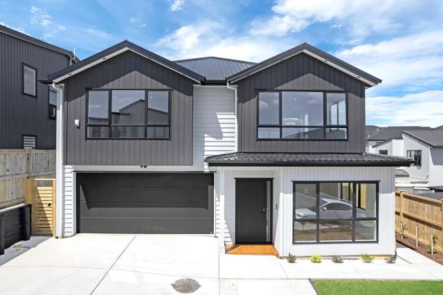 7 Bedrooms on 432m2 Freehold Land