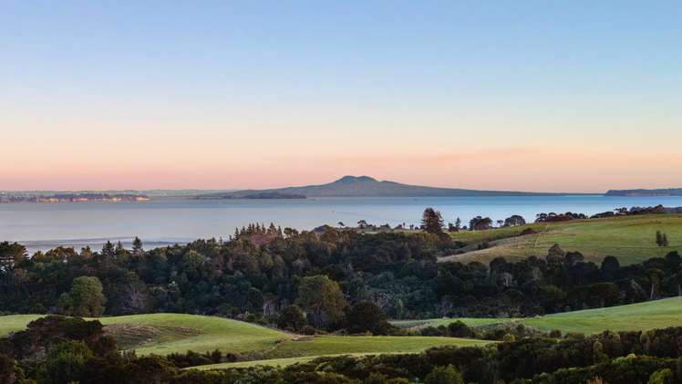 1 Maea Rise Beachlands_12