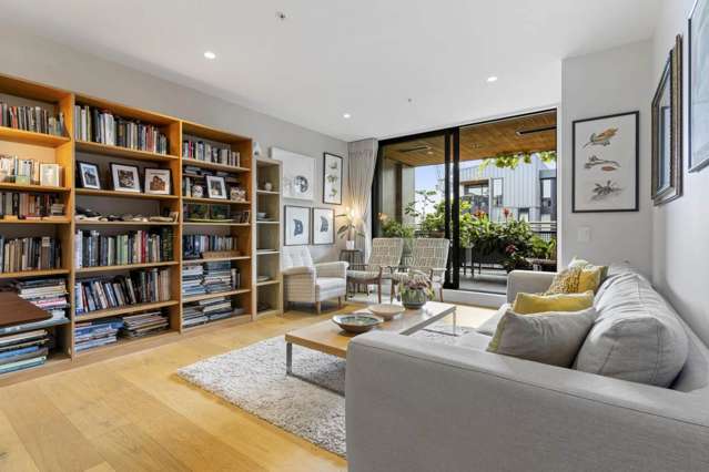SPACIOUS 2 BEDROOM APARTMENT IN A PRIME LOCATION