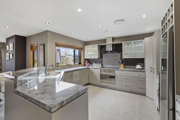 14 Trump Place Kelvin Grove_1