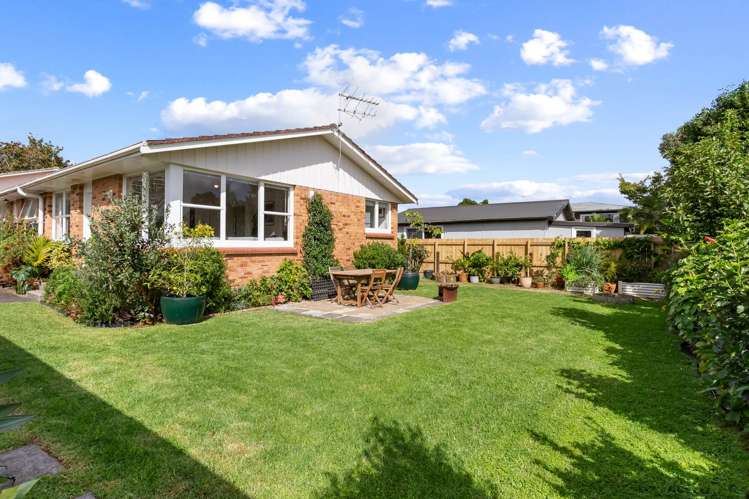 4/11 Preston Avenue Mt Albert_13