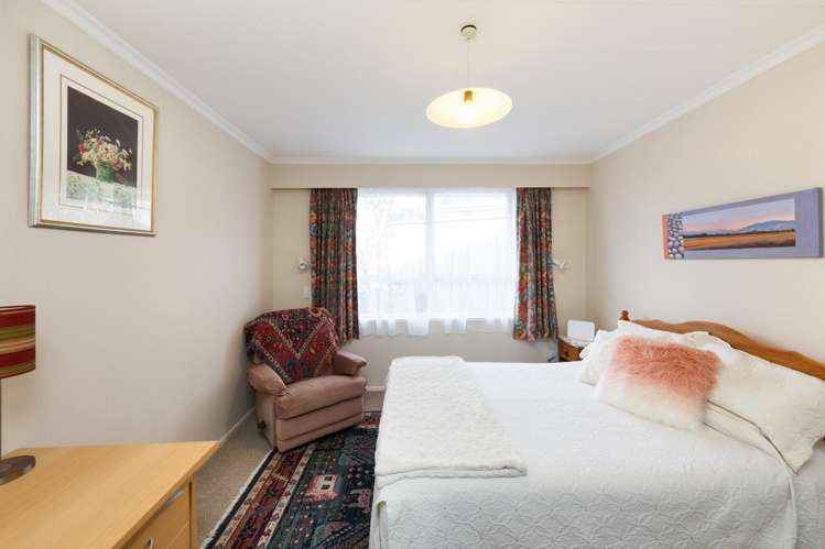 7 Te Punga Place Awapuni_14