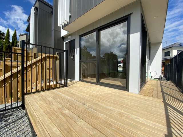 32D Margaret Henry Crescent Oteha_4