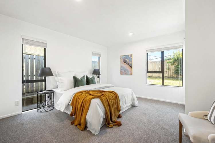 10 Frank Bunce Grove Flat Bush_11